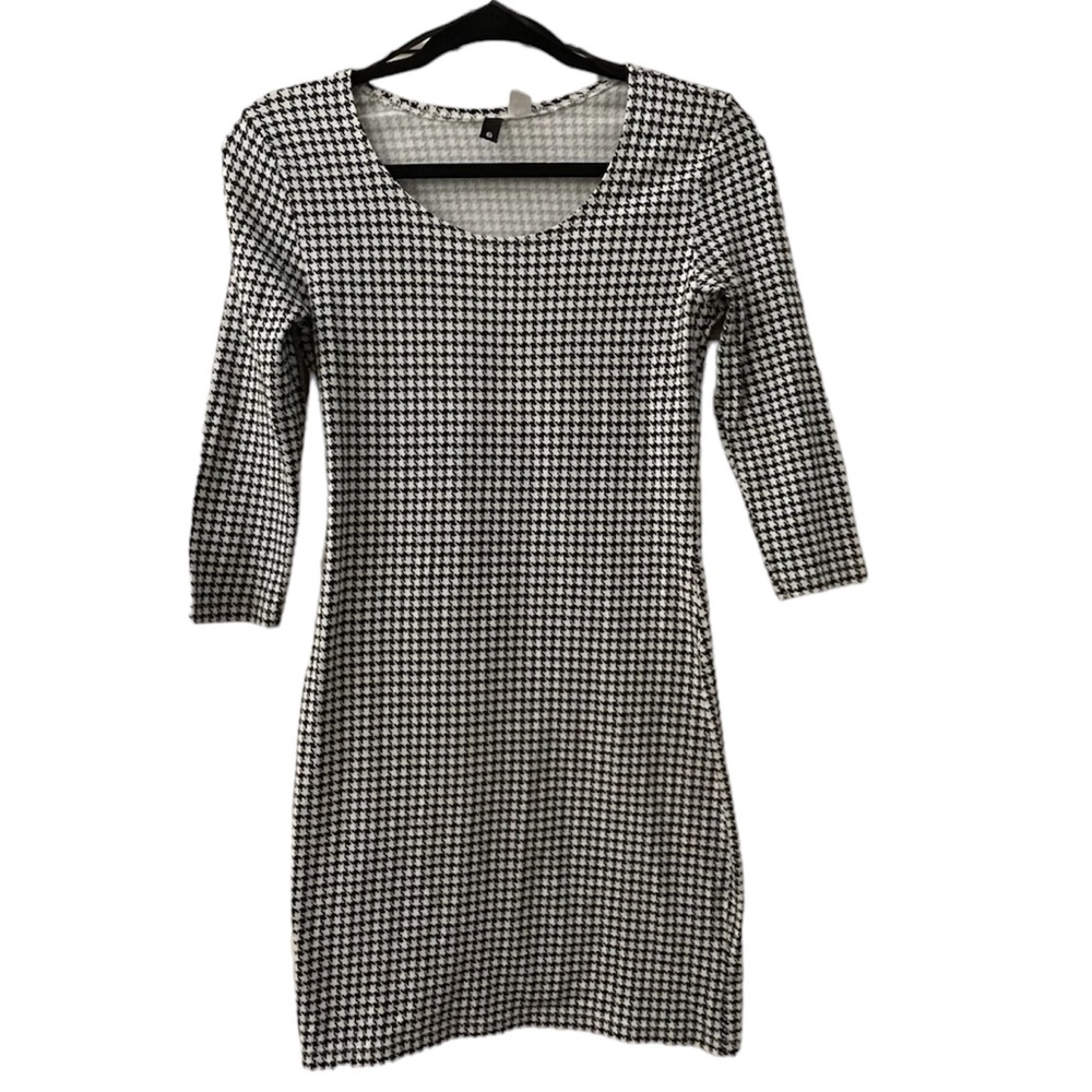 Black & White Houndstooth Dress with 3/4 sleeves